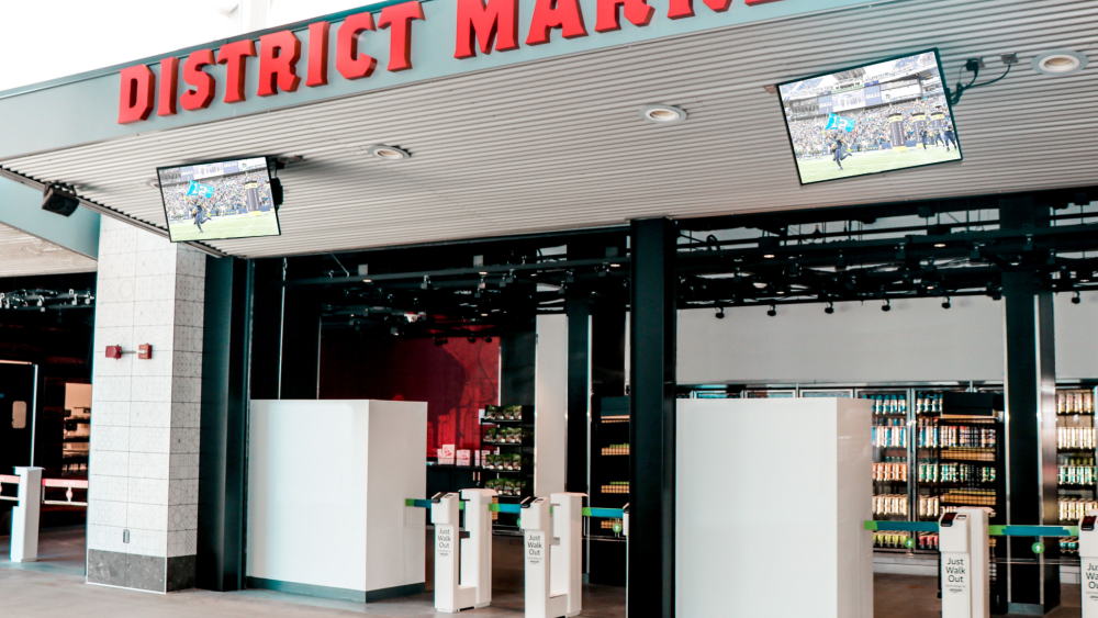 District Market concessions store